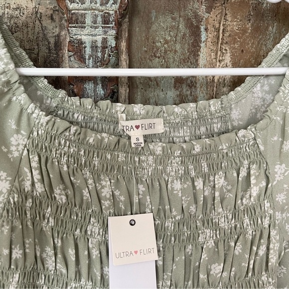 NWT Ultra Flirt Blouse In Sage - Picture 4 of 4